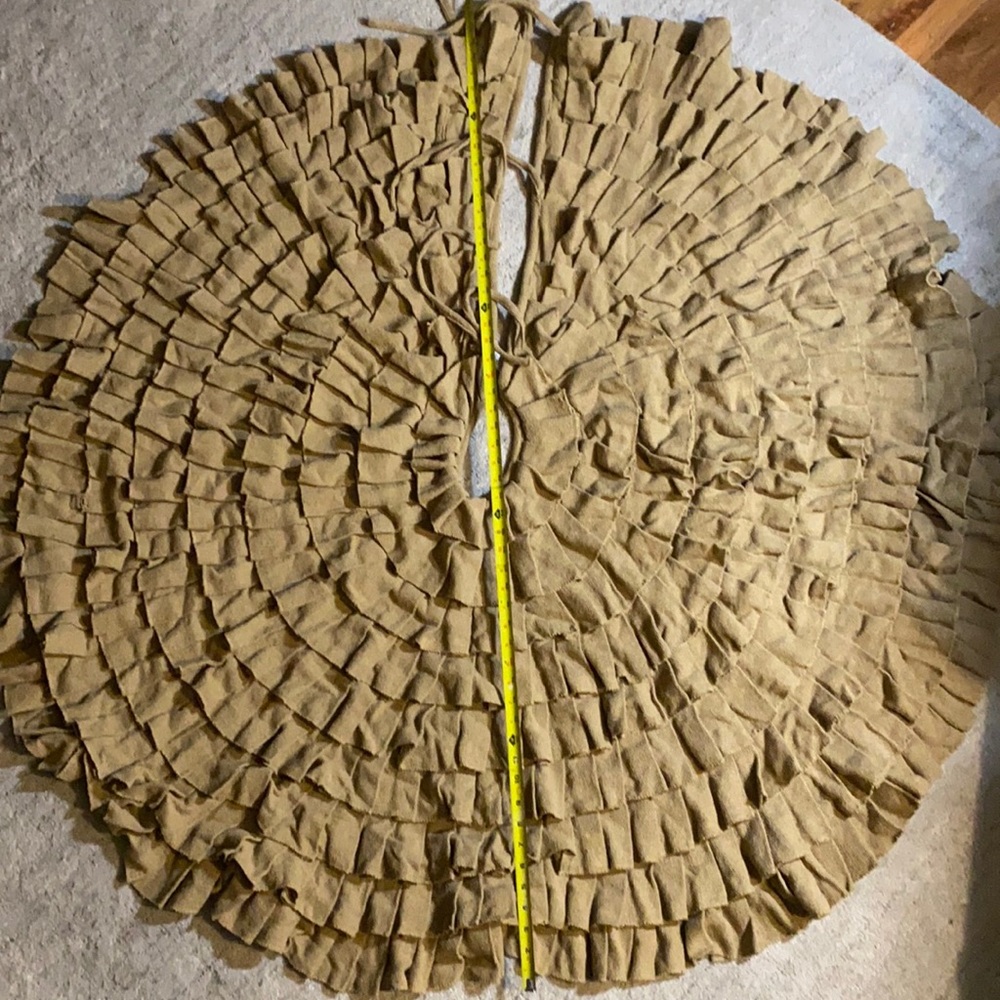 Nancy’s Nook 100 percent cotton Burlap heavy duty 58” tie Christmas tree skirt